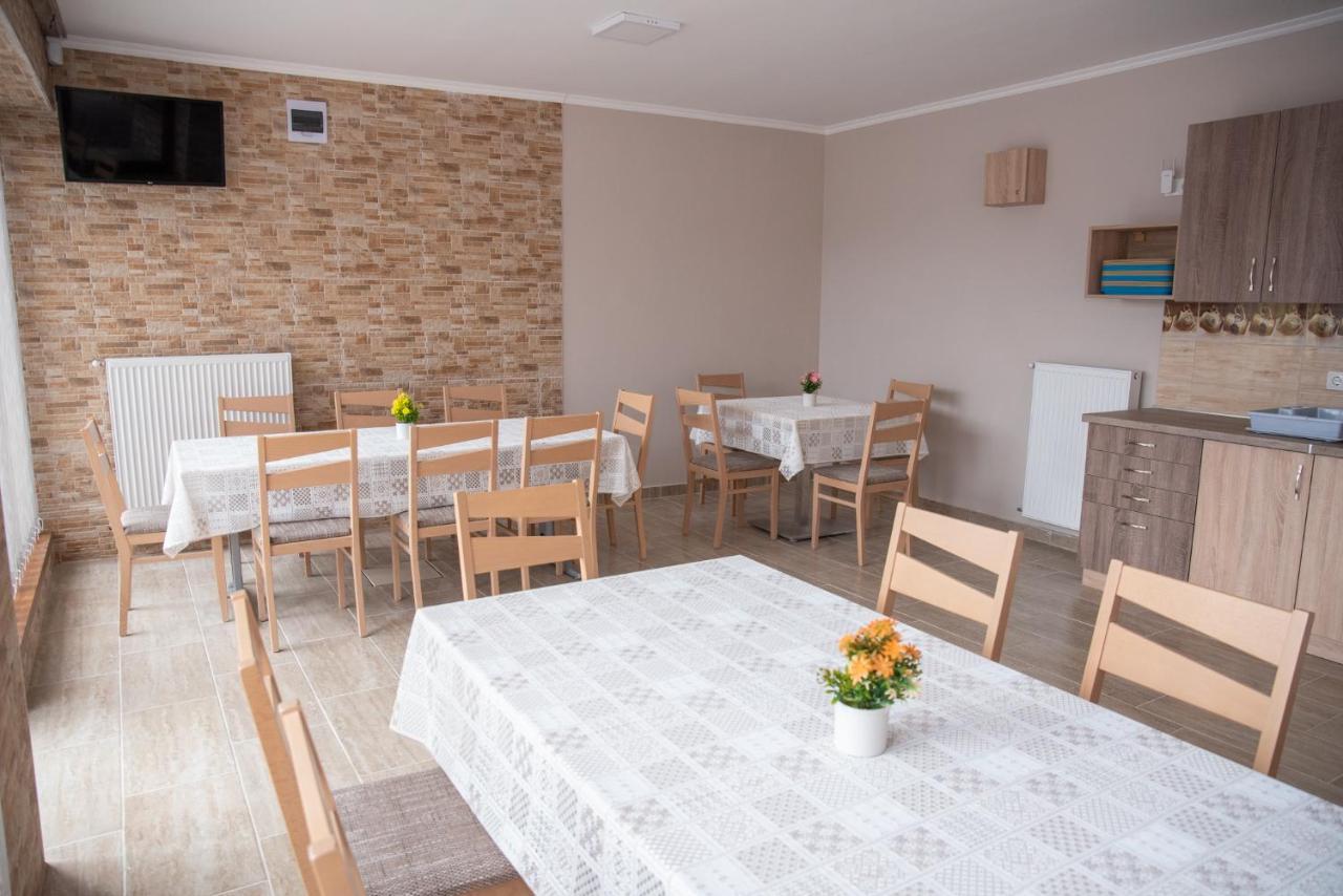 Hotel Benige Vendeghaz Demjén Esterno foto