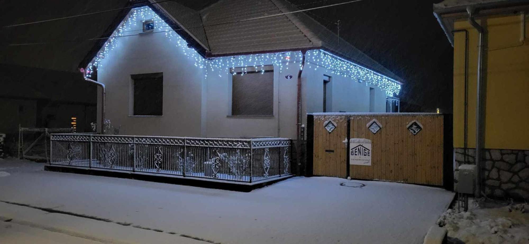Hotel Benige Vendeghaz Demjén Esterno foto