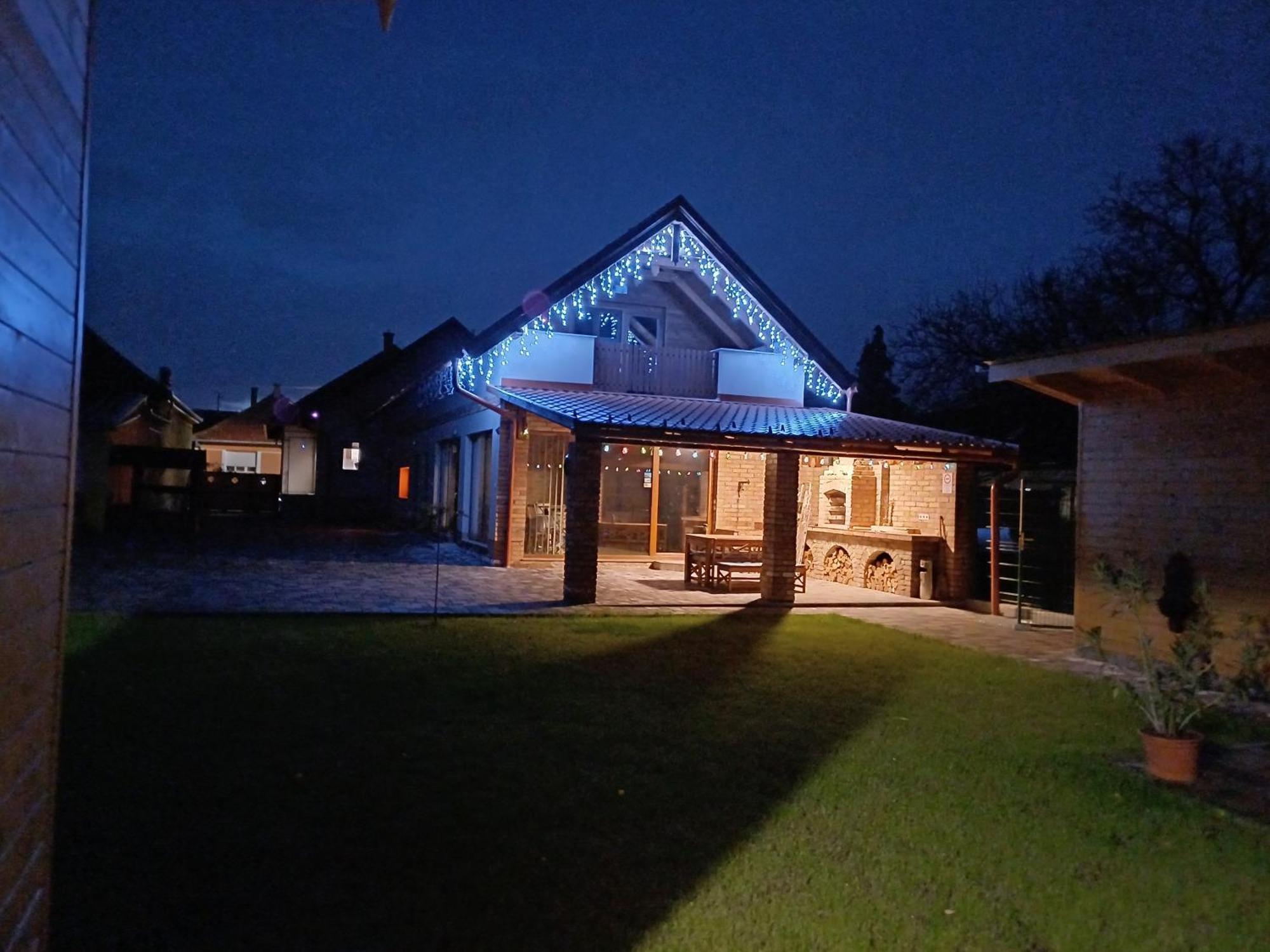 Hotel Benige Vendeghaz Demjén Esterno foto