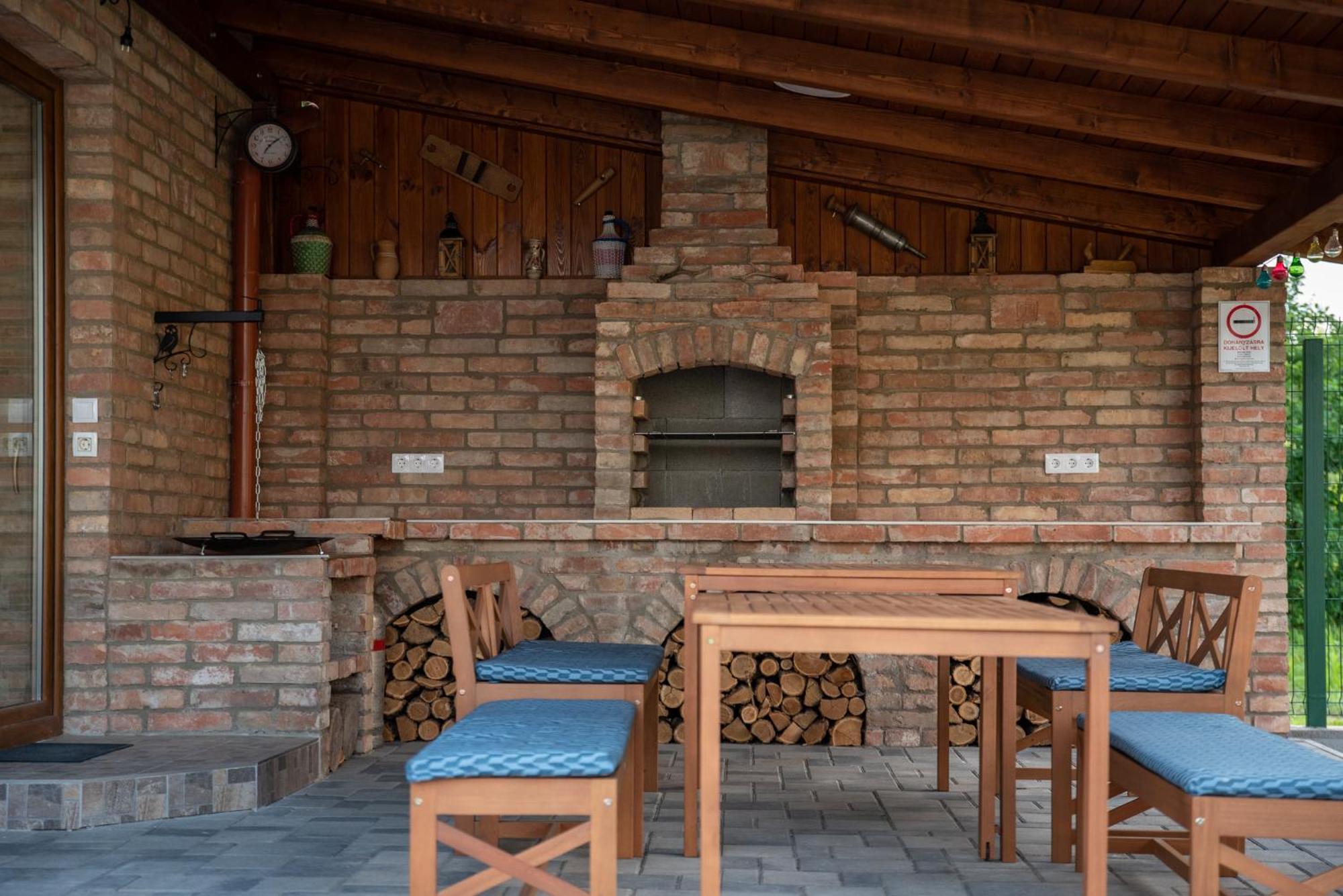 Hotel Benige Vendeghaz Demjén Esterno foto