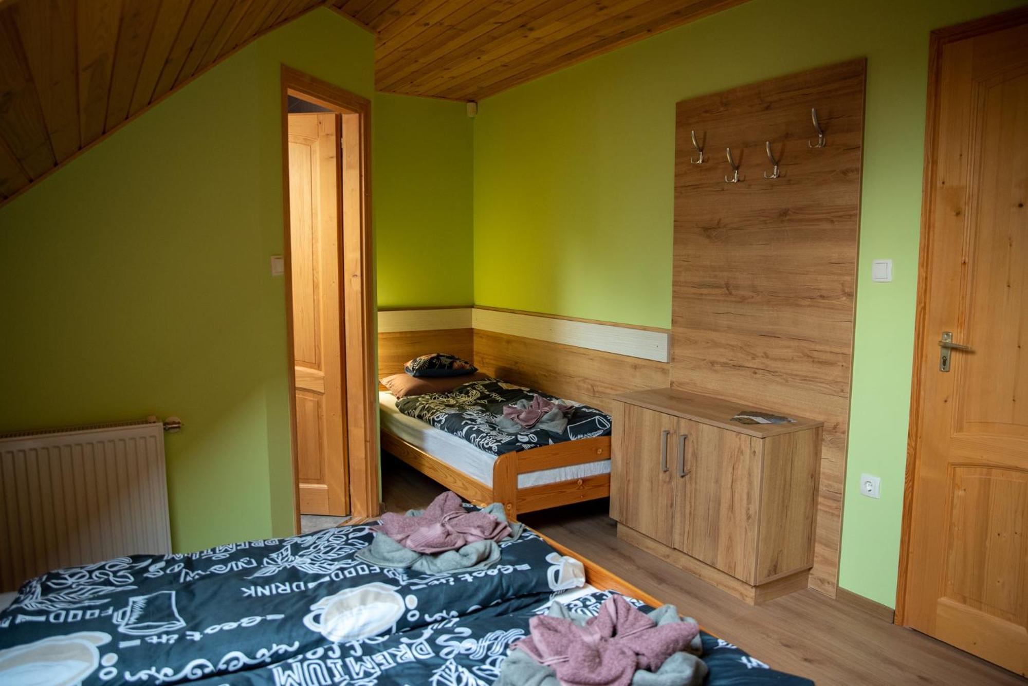 Hotel Benige Vendeghaz Demjén Esterno foto